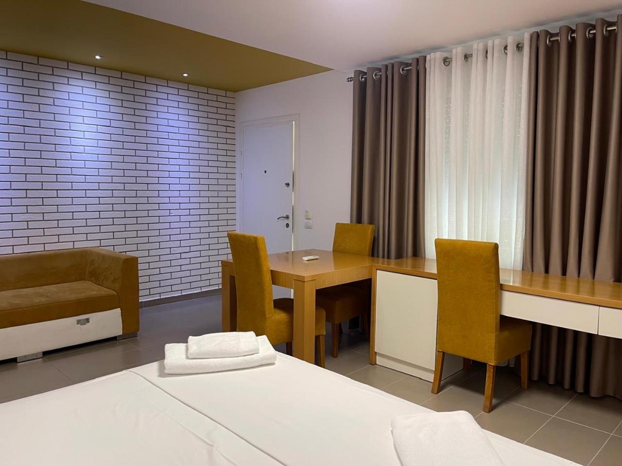 Sunrise Luxury Apartments Sarandë Eksteriør billede